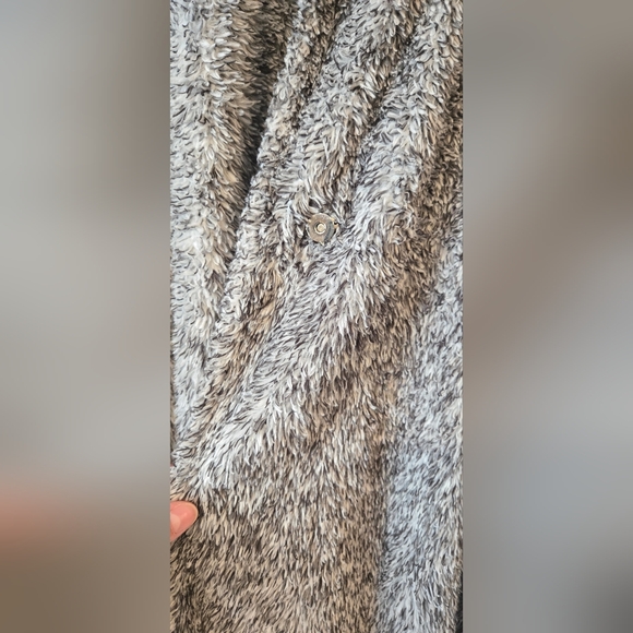 Soft Surroundings Gray Fleece Teddy Bear Sweater Size Small - Picture 3 of 7